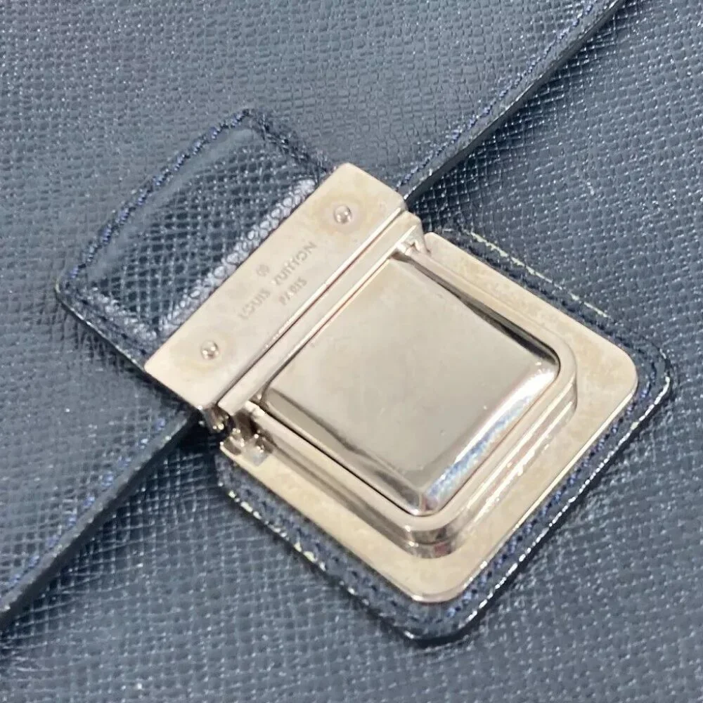 LOUIS VUITTON M32640 Taiga Vasili PM Document bag Briefcase Bag Business bag
